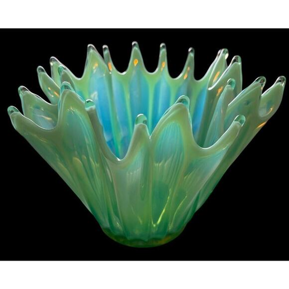 Fostoria Heirloom Green Opalescent Handkerchief Glass Bowl Decorative Piece 10" - Picture 6 of 8